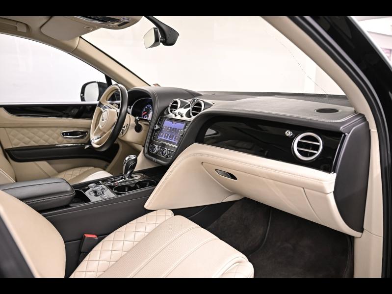 Voitures occasions BENTLEY Bentayga Base Paris