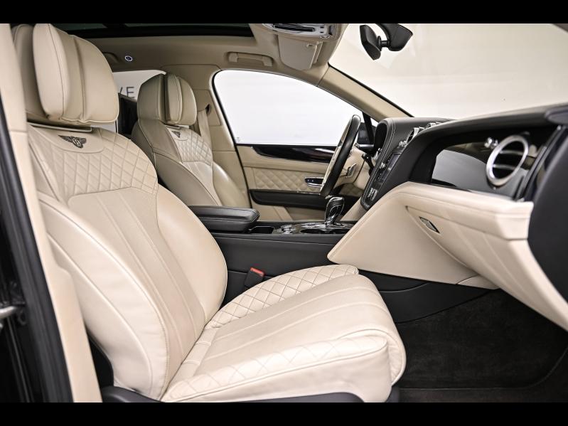 Voitures occasions BENTLEY Bentayga Base Paris