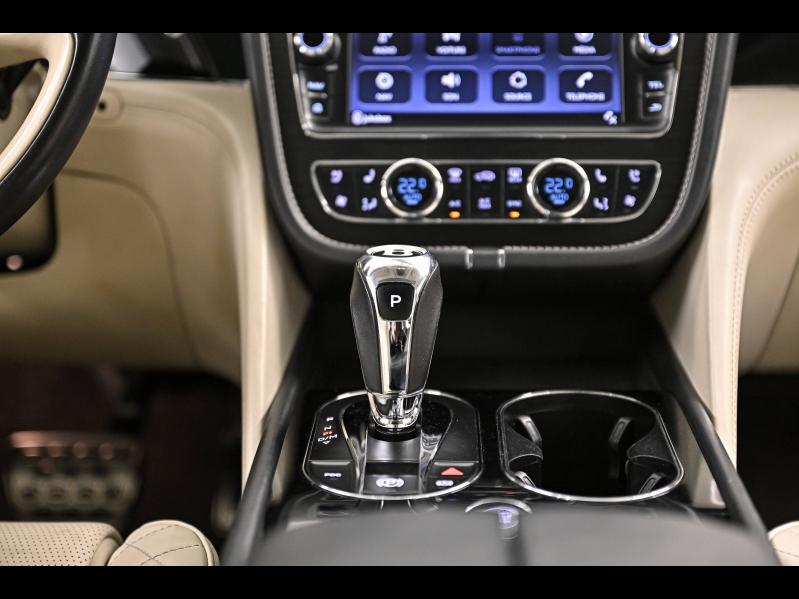 Voitures occasions BENTLEY Bentayga Base Paris