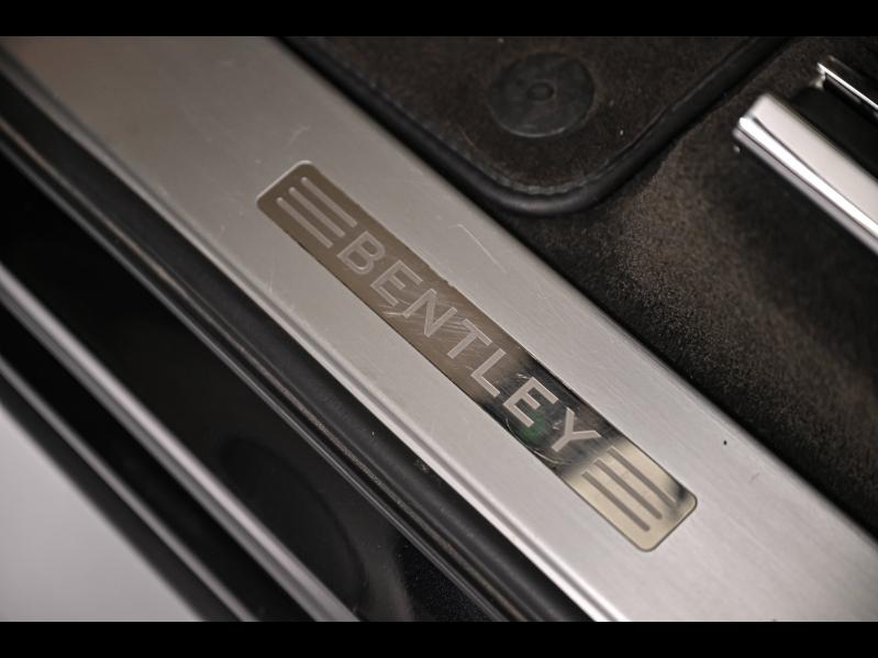 Voitures occasions BENTLEY Bentayga Base Paris