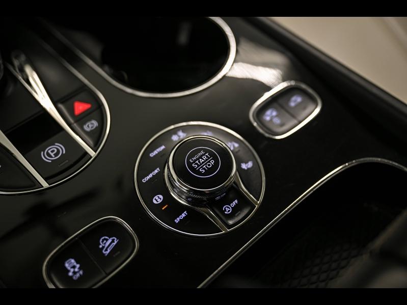 Voitures occasions BENTLEY Bentayga Base Paris