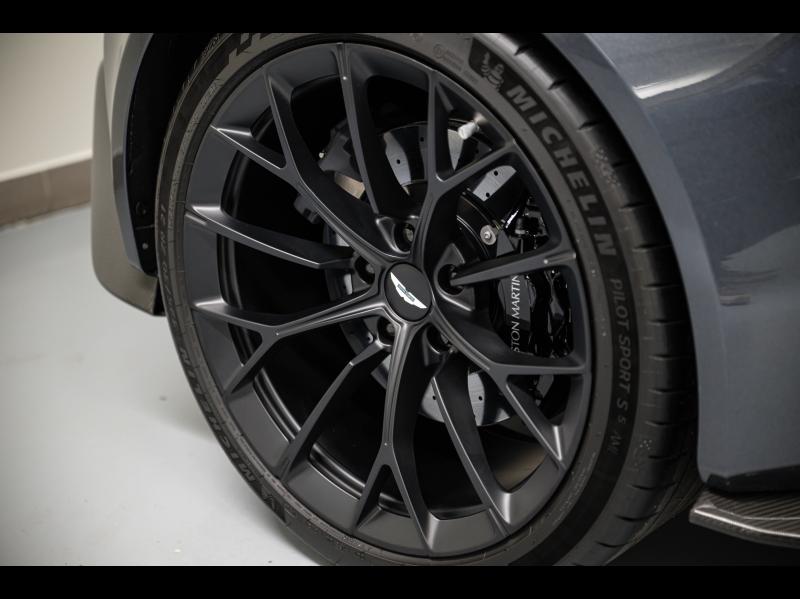 Voitures occasions ASTON MARTIN V8 Vantage Coupé Paris