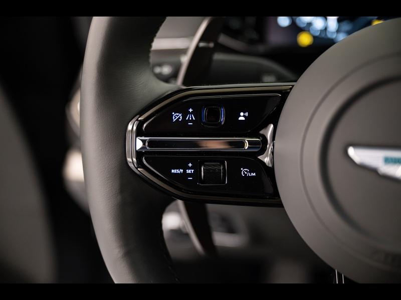 Voitures occasions ASTON MARTIN V8 Vantage Coupé Paris