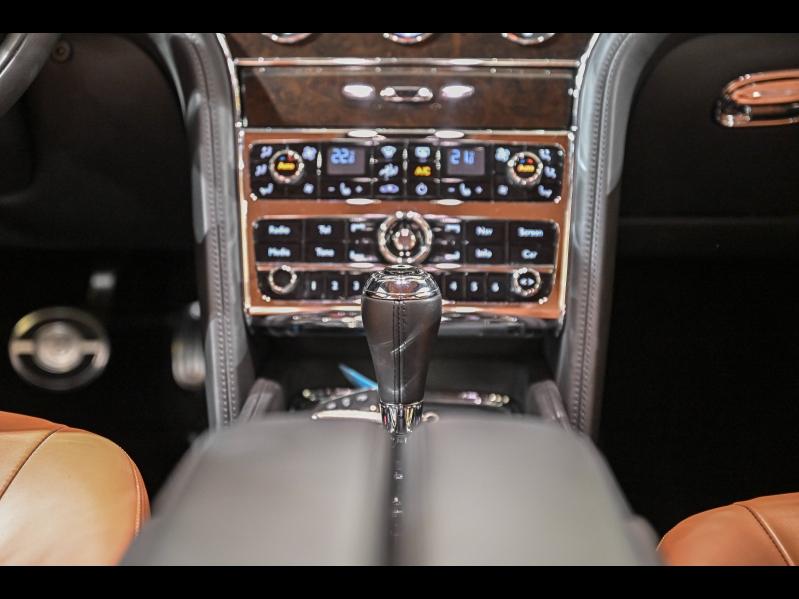 Voitures occasions BENTLEY Mulsanne Base Paris