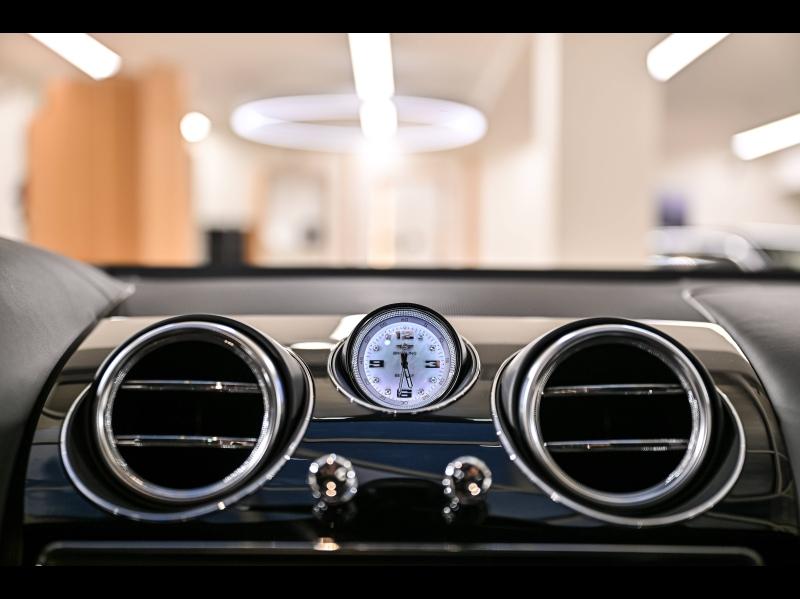 Voitures occasions BENTLEY Bentayga Base Paris