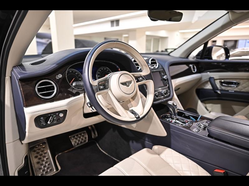 Voitures occasions BENTLEY Bentayga Base Paris