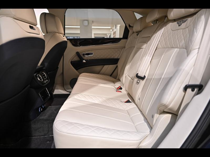 Voitures occasions BENTLEY Bentayga Base Paris