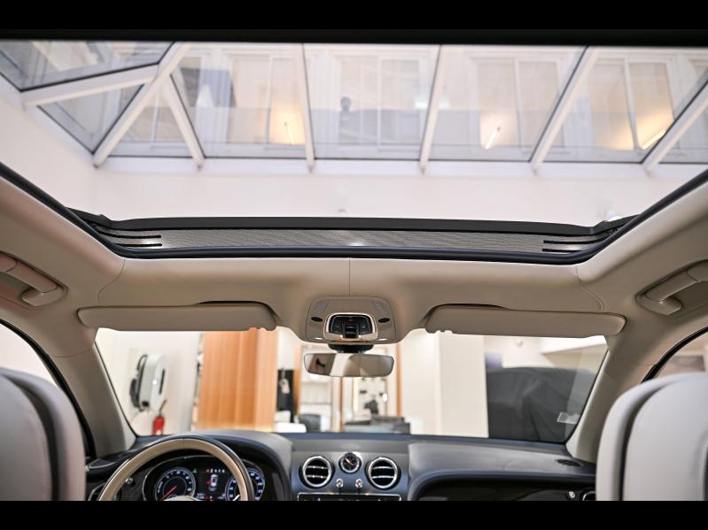 Voitures occasions BENTLEY Bentayga Base Paris