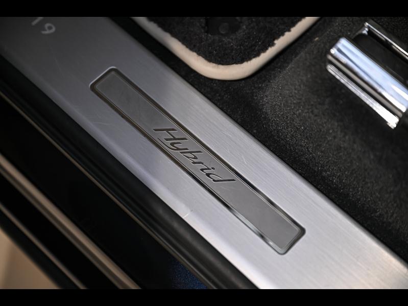 Voitures occasions BENTLEY Bentayga Base Paris