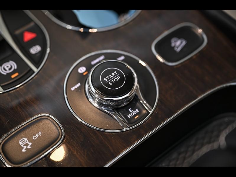 Voitures occasions BENTLEY Bentayga Base Paris