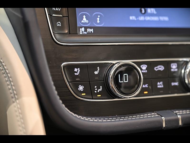 Voitures occasions BENTLEY Bentayga Base Paris
