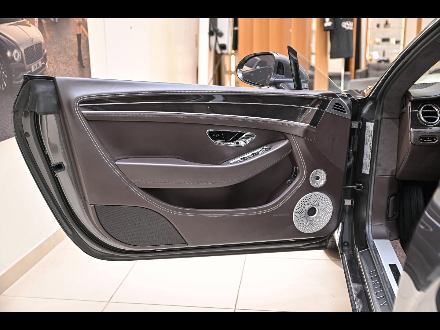 Voitures occasions BENTLEY Continental GT Base Paris