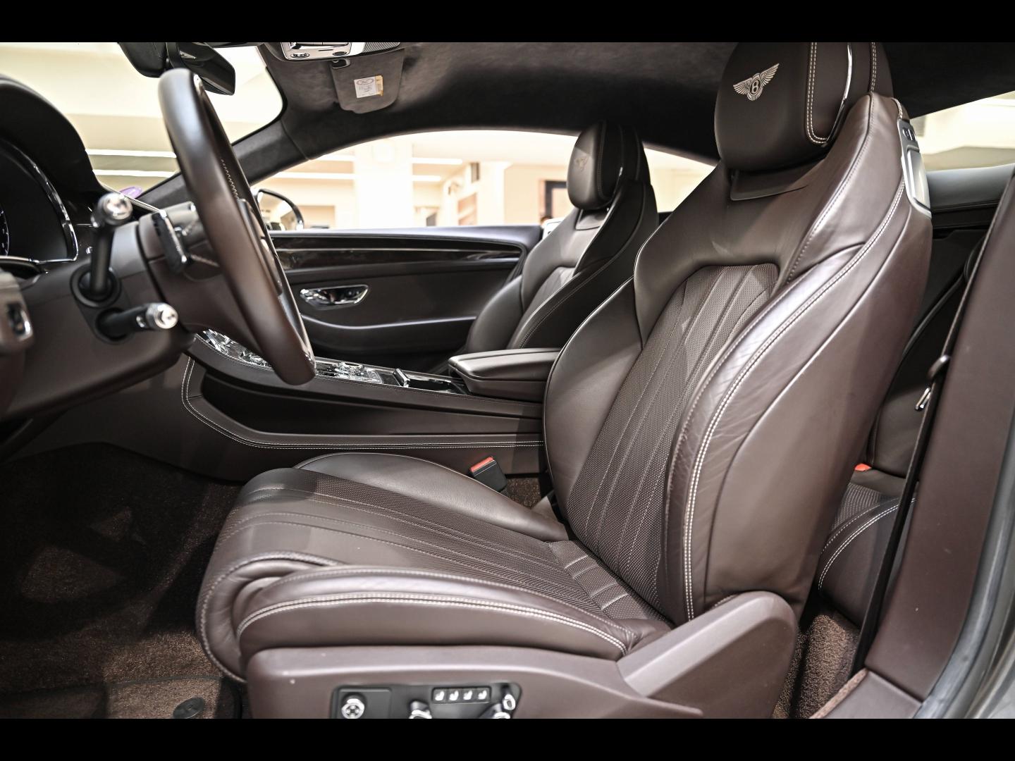 Voitures occasions BENTLEY Continental GT Base Paris