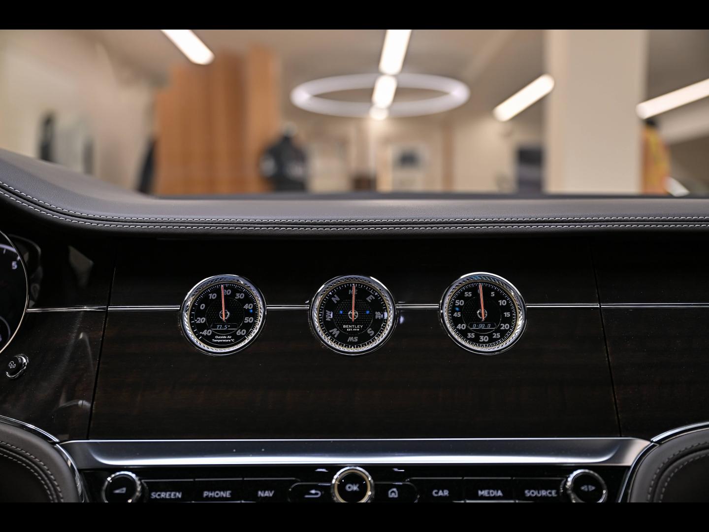 Voitures occasions BENTLEY Continental GT Base Paris