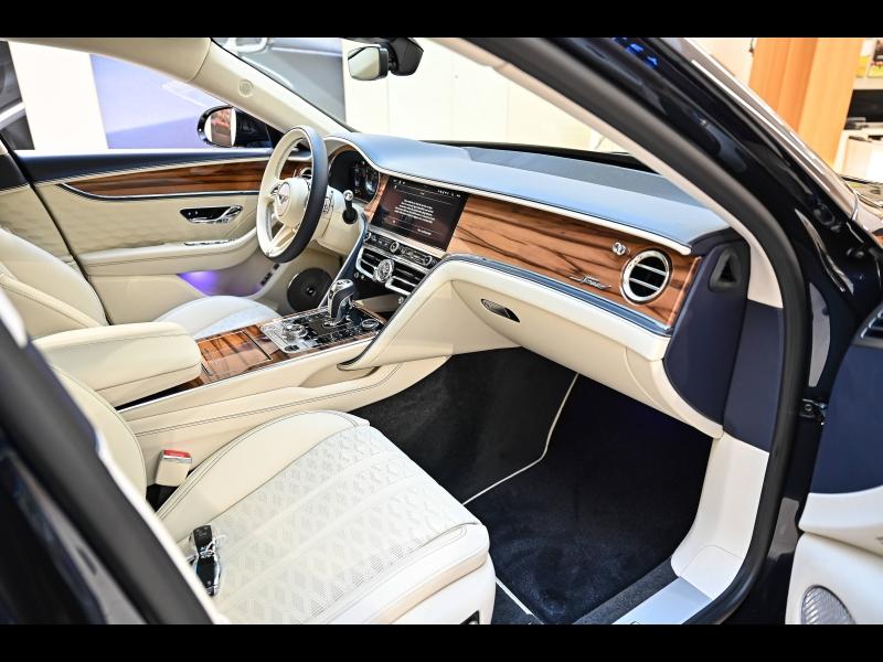 Voitures occasions BENTLEY Flying Spur Base Paris