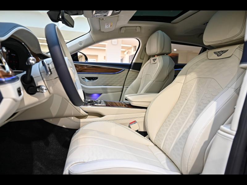 Voitures occasions BENTLEY Flying Spur Base Paris