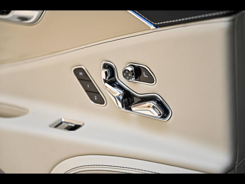 Voitures occasions BENTLEY Flying Spur Base Paris