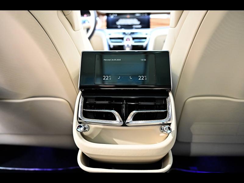 Voitures occasions BENTLEY Flying Spur Base Paris