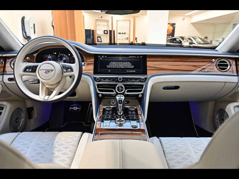 Voitures occasions BENTLEY Flying Spur Base Paris