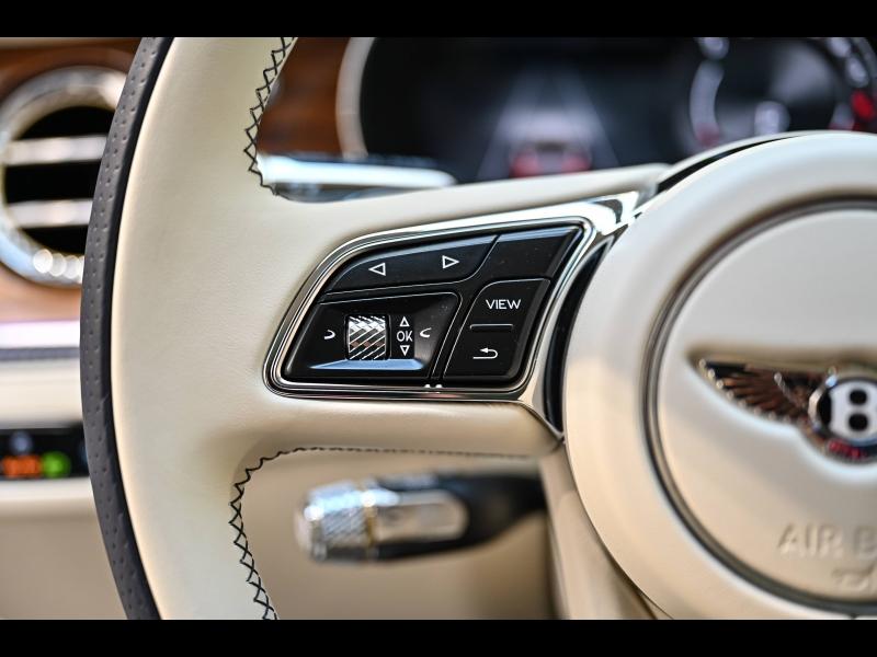 Voitures occasions BENTLEY Flying Spur Base Paris