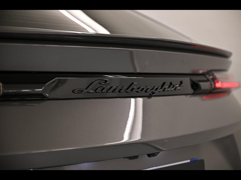 Voitures occasions LAMBORGHINI Urus Base Paris
