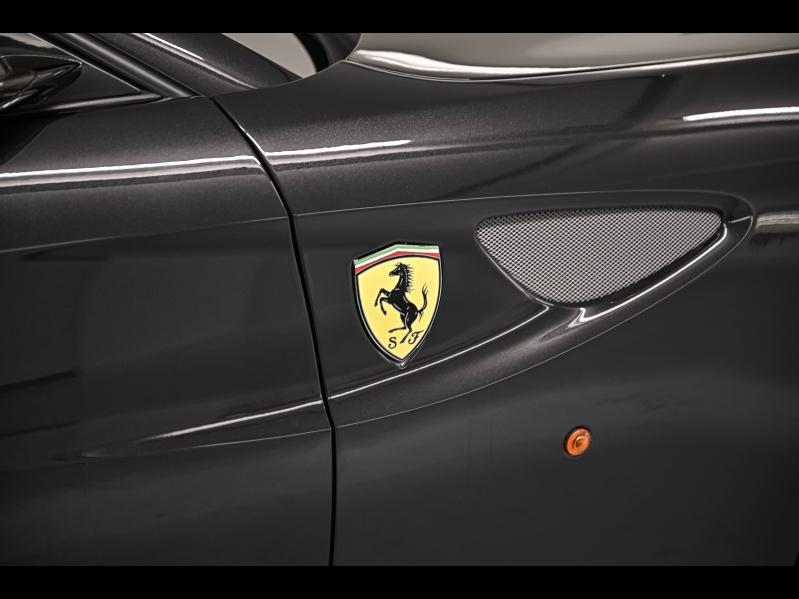 Voitures occasions FERRARI FF Base Paris
