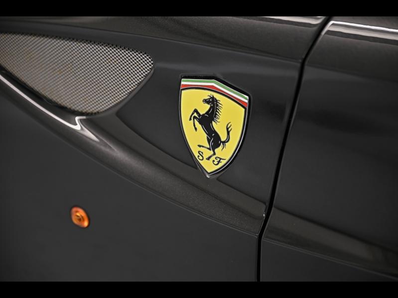 Voitures occasions FERRARI FF Base Paris