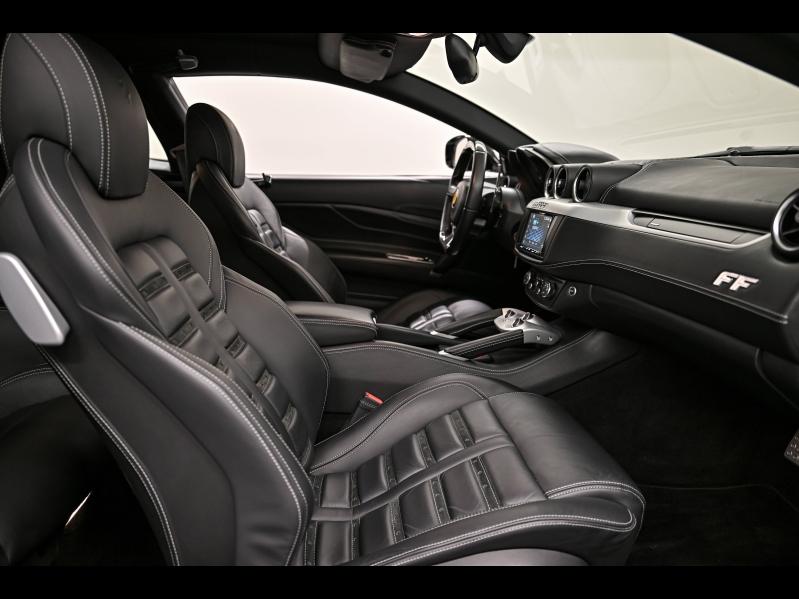 Voitures occasions FERRARI FF Base Paris