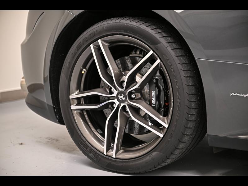 Voitures occasions FERRARI FF Base Paris