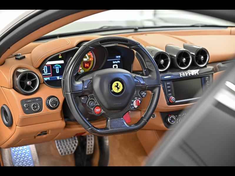 Voitures occasions FERRARI FF Base Paris