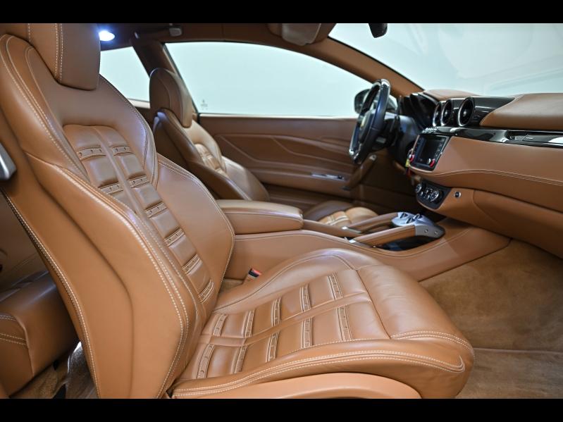 Voitures occasions FERRARI FF Base Paris