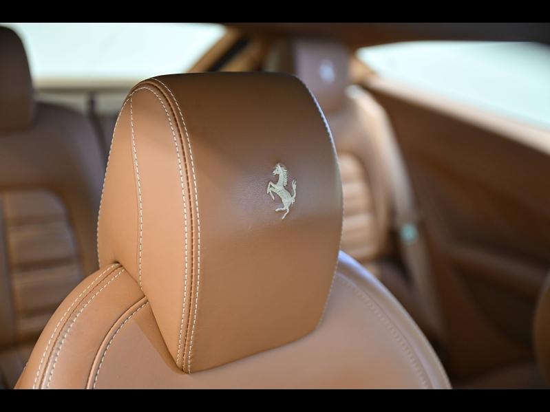 Voitures occasions FERRARI FF Base Paris