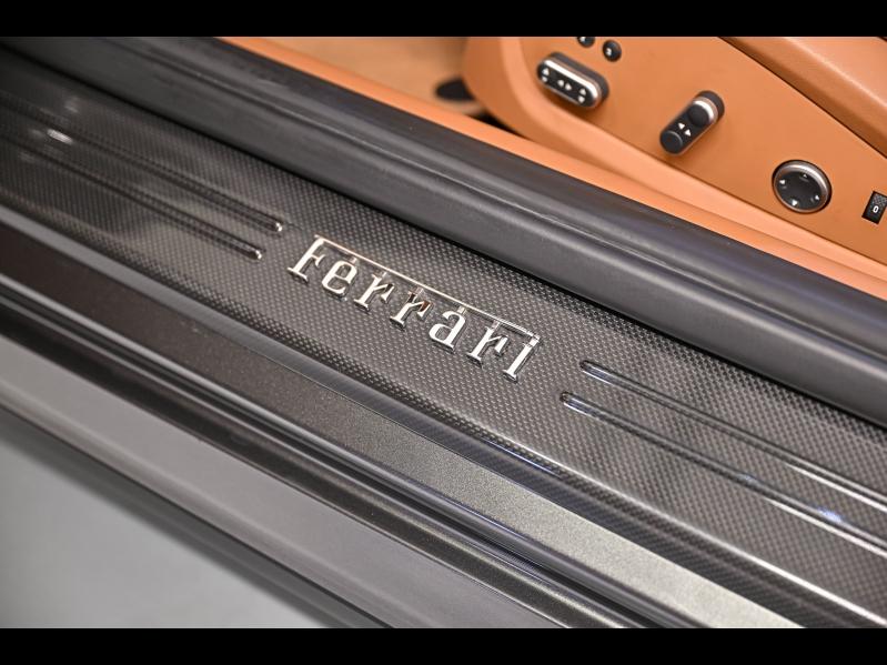 Voitures occasions FERRARI FF Base Paris