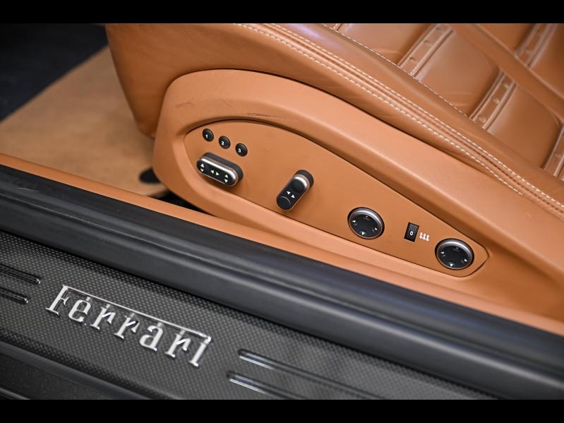 Voitures occasions FERRARI FF Base Paris