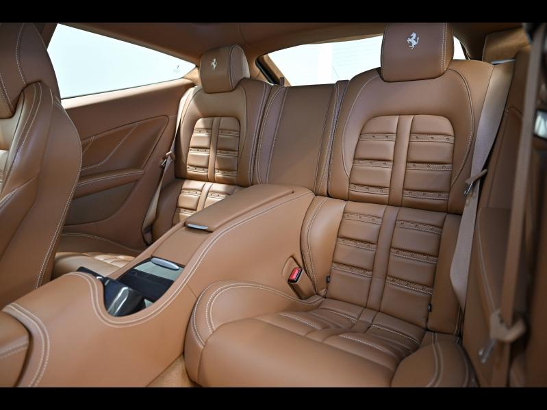 Voitures occasions FERRARI FF Base Paris