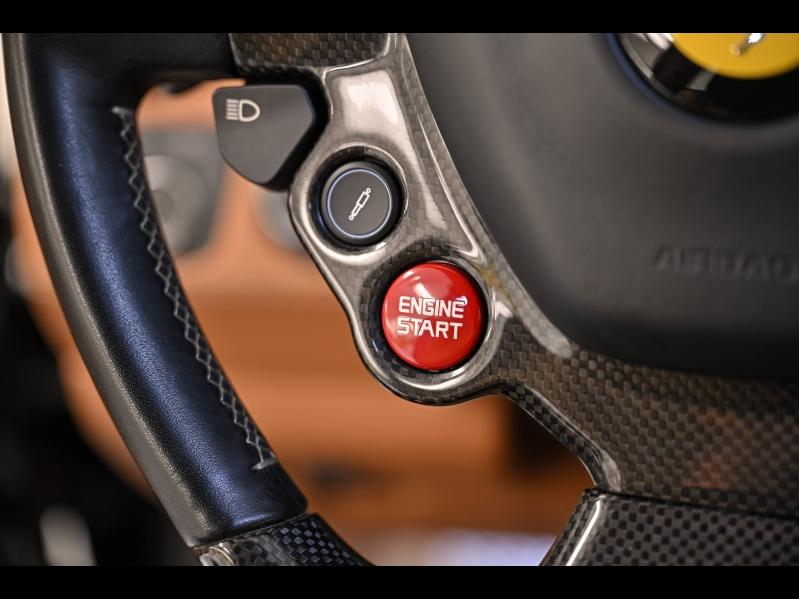 Voitures occasions FERRARI FF Base Paris