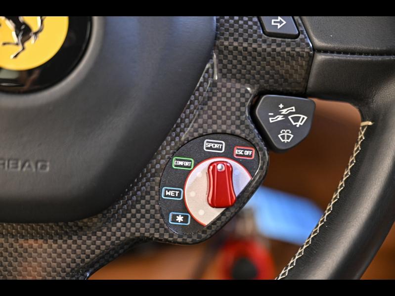 Voitures occasions FERRARI FF Base Paris