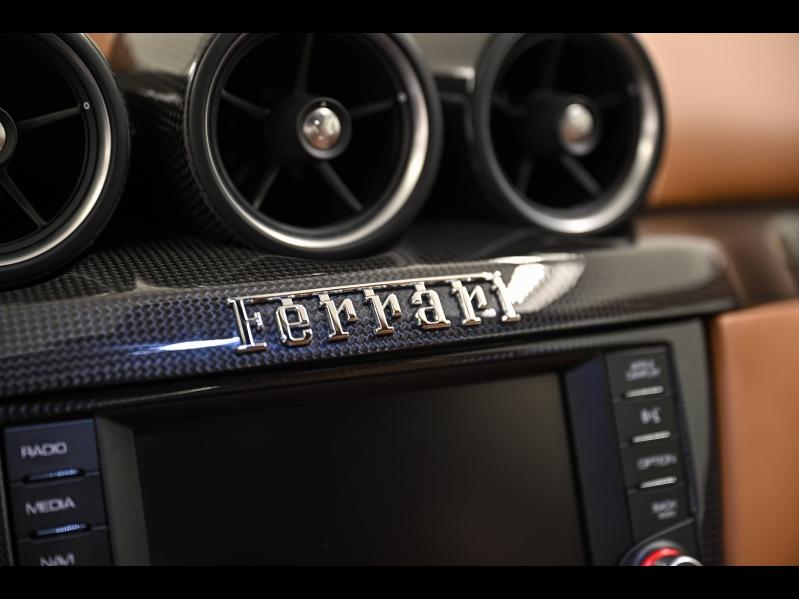 Voitures occasions FERRARI FF Base Paris