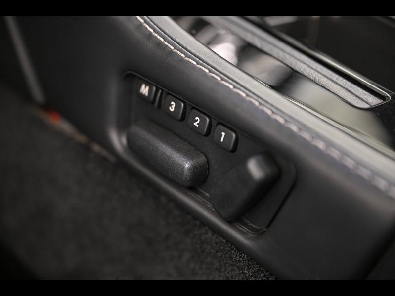 Voitures occasions ASTON MARTIN DBS Volante Base Paris