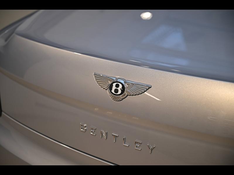 Voitures occasions BENTLEY Flying Spur Base Paris
