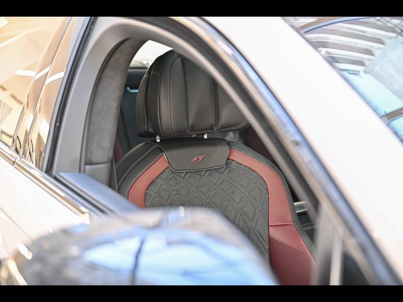 Voitures occasions BENTLEY Flying Spur Base Paris