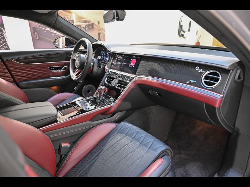 Voitures occasions BENTLEY Flying Spur Base Paris