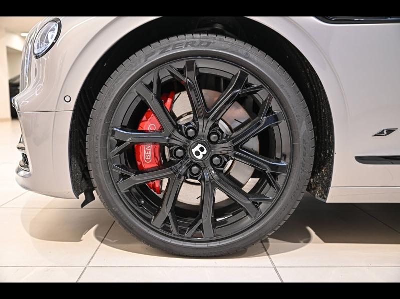 Voitures occasions BENTLEY Flying Spur Base Paris