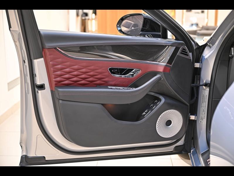 Voitures occasions BENTLEY Flying Spur Base Paris