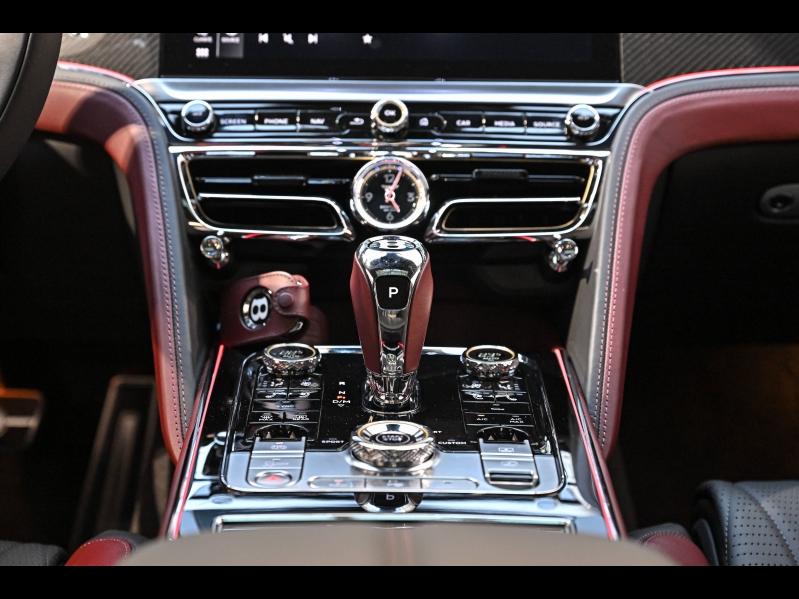 Voitures occasions BENTLEY Flying Spur Base Paris