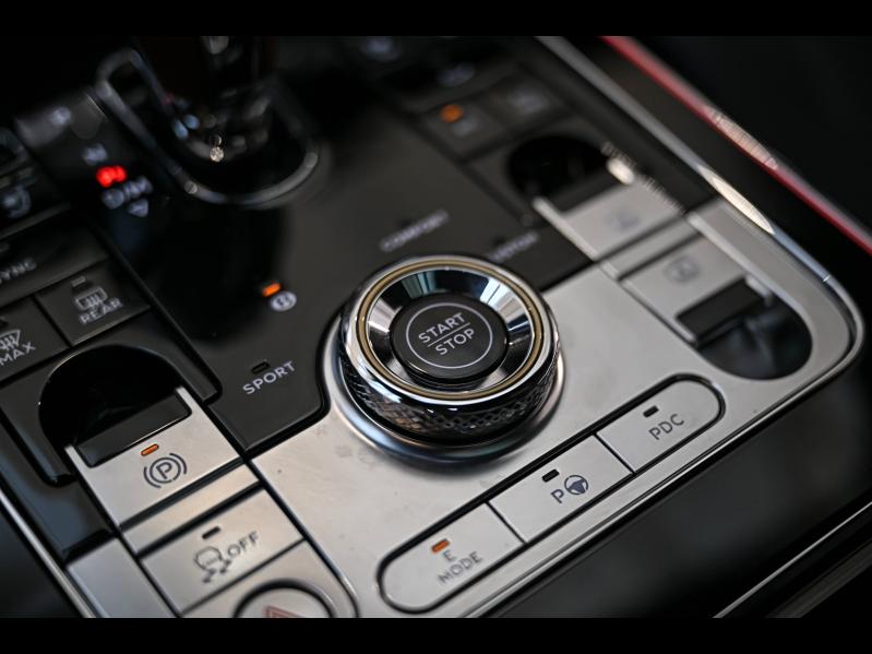 Voitures occasions BENTLEY Flying Spur Base Paris