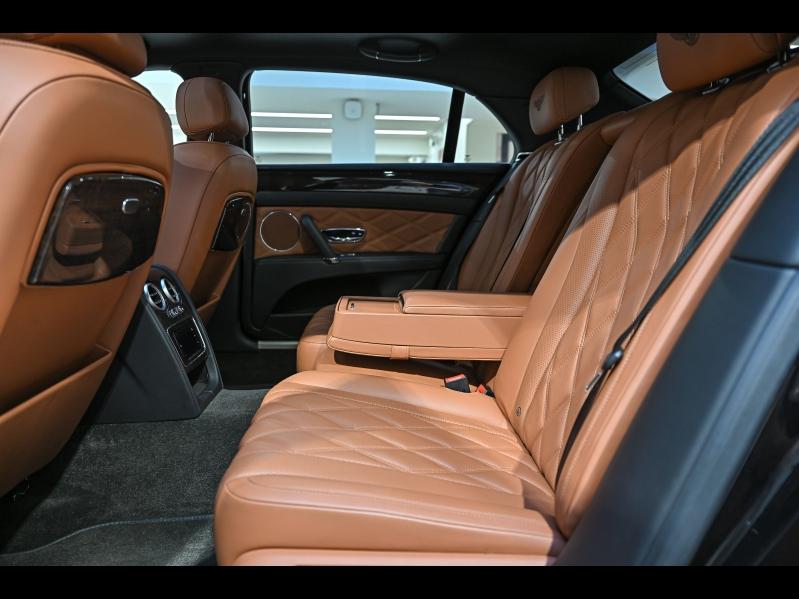 Voitures occasions BENTLEY Flying Spur Base Paris