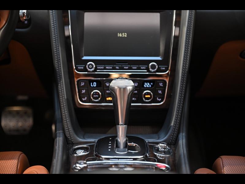 Voitures occasions BENTLEY Flying Spur Base Paris