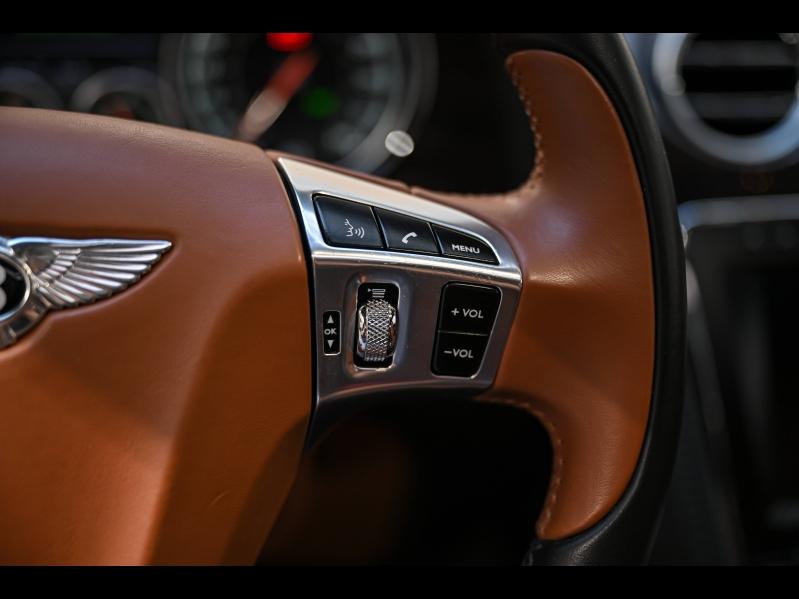 Voitures occasions BENTLEY Flying Spur Base Paris