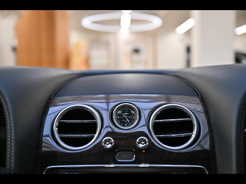 Voitures occasions BENTLEY Flying Spur Base Paris